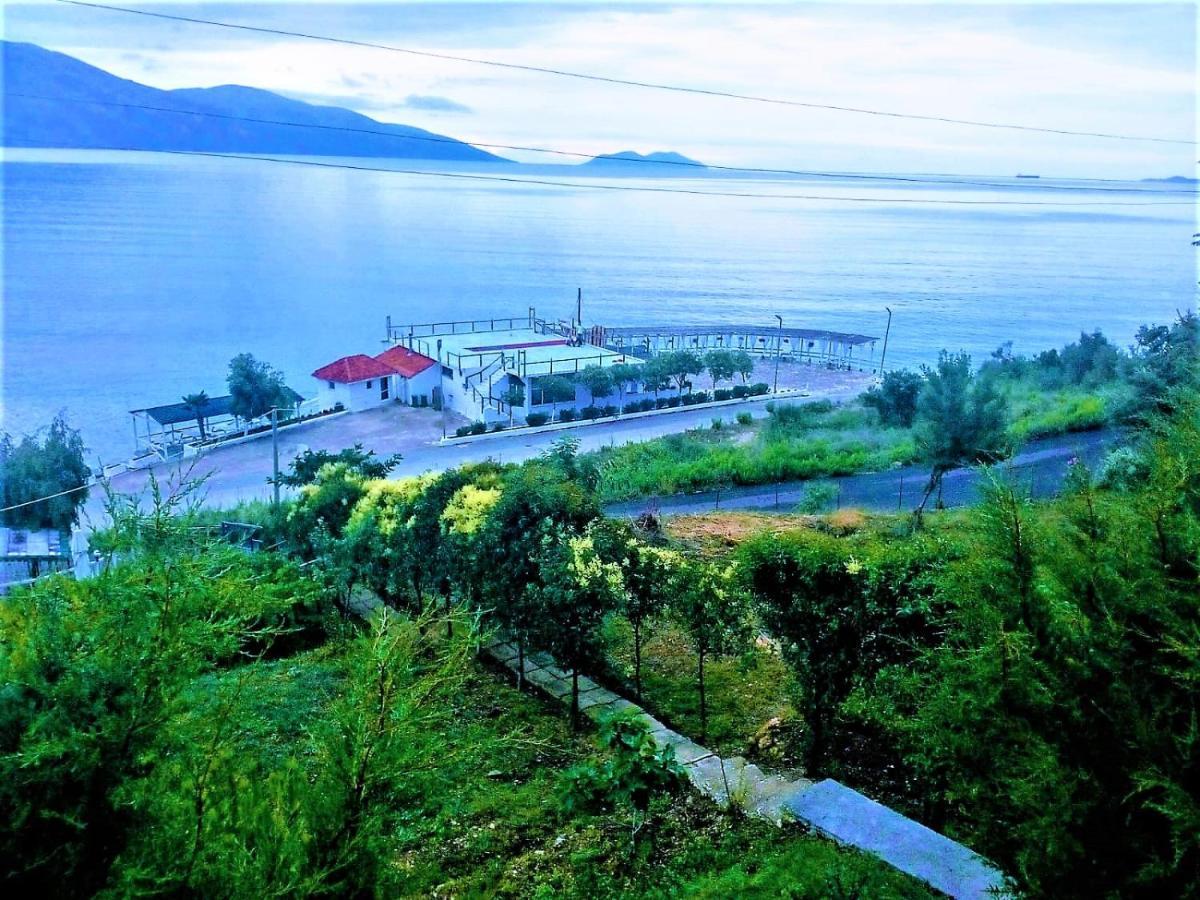Ramo'S Cozy Beachside Haven With Panoramic Views - 1St Vlorë Eksteriør billede